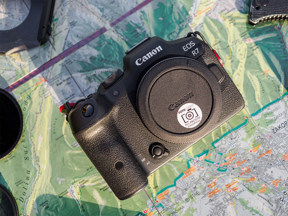 Canon EOS R7